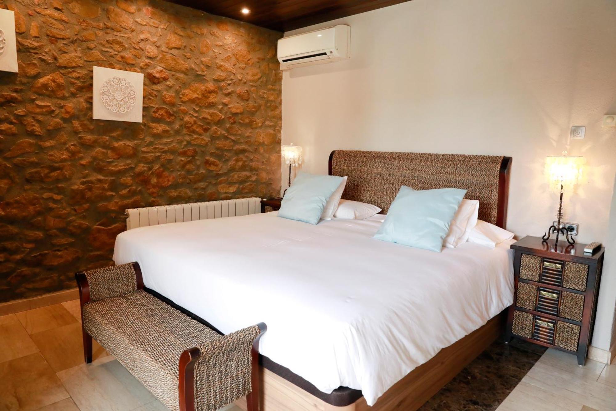 La Violeta Hotel Spa & Chill Out Castelltercol Exteriér fotografie